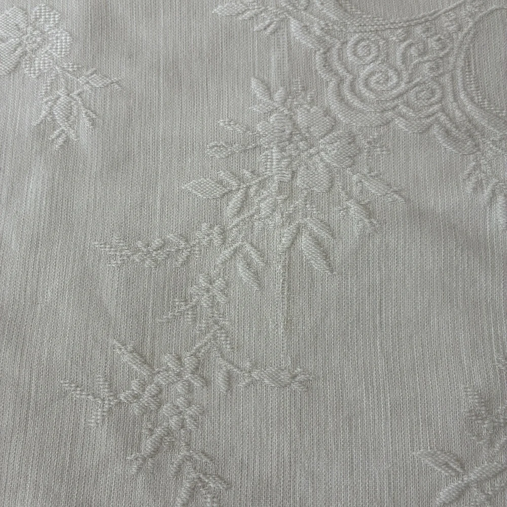 Antique Matelasse Peony Design Bedspread/Coverlet Full